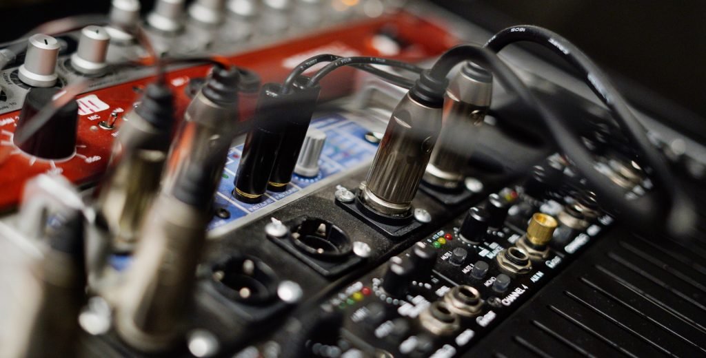 Instalación de equipos de sonido